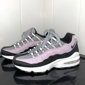 Nike AirMax 95 Black Iced Lilac Sneaker 5Y (6.5 W)